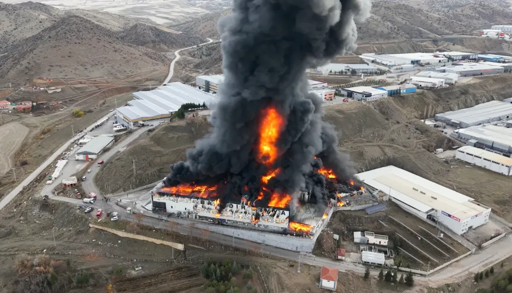 Kırıkkale’de kimya fabrikasında yangın çıktı
