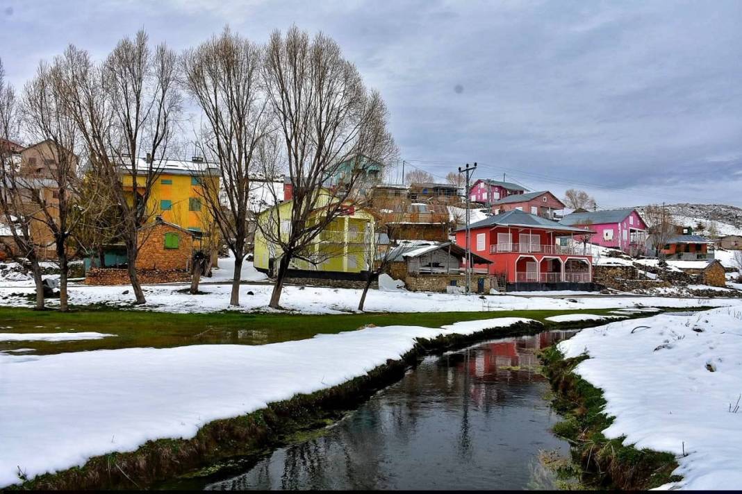 Konya beyaza büründü! Kartpostallık görüntüler mest etti